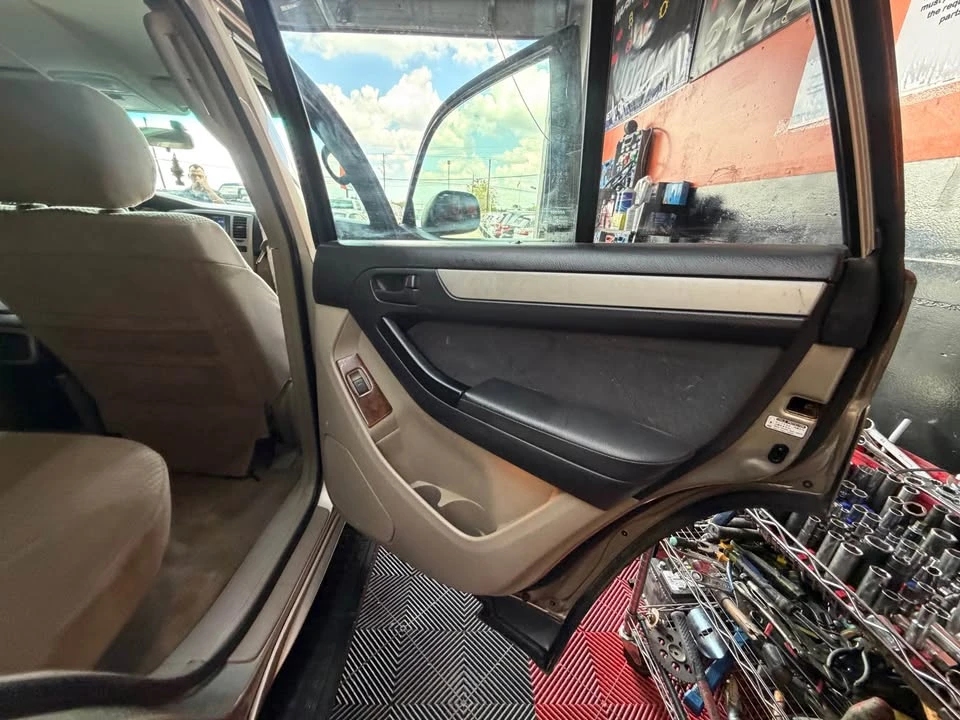 2003 Toyota 4Runner 4th Gen - Image 6 of 19