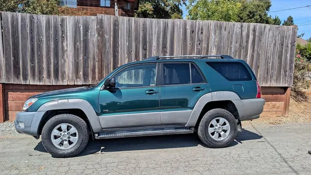 2003 Toyota 4Runner SR5 Sport Utility 4D
