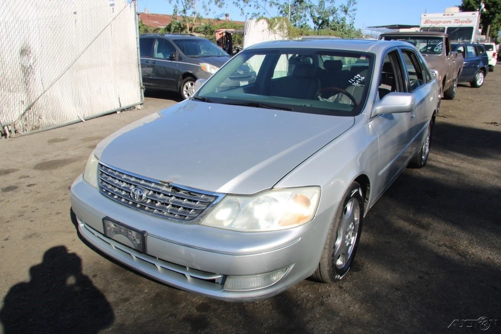 2003 Toyota Avalon 2nd Gen - Image 2 of 21