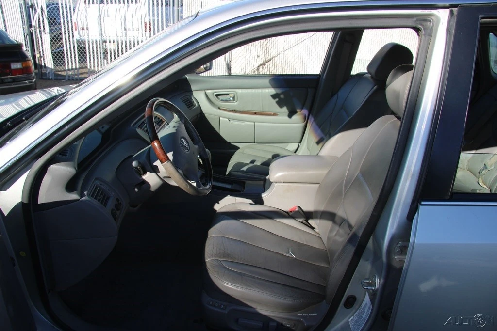 2003 Toyota Avalon 2nd Gen - Image 15 of 21