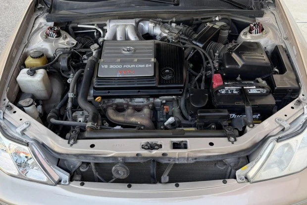 2003 Toyota Avalon 1st Gen - Image 6 of 7