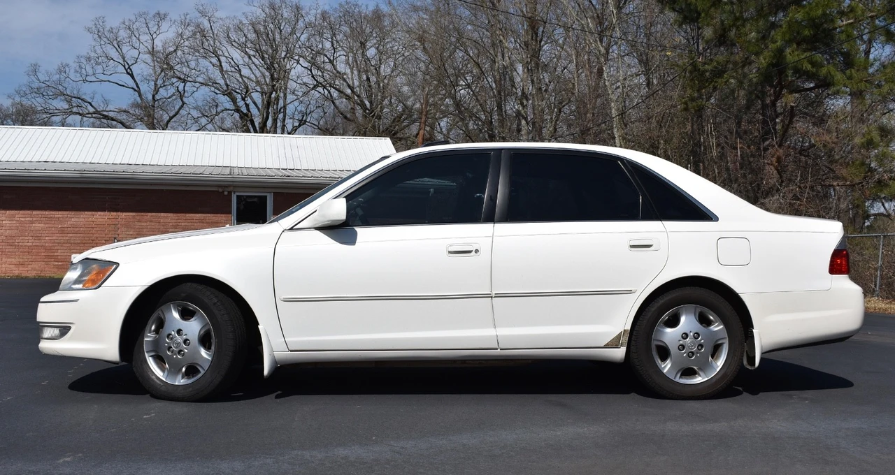 2003 Toyota Avalon 1st Gen - Image 4 of 20