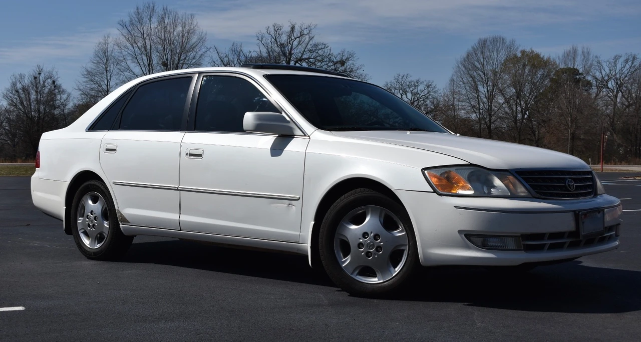 2003 Toyota Avalon 1st Gen - Image 7 of 20