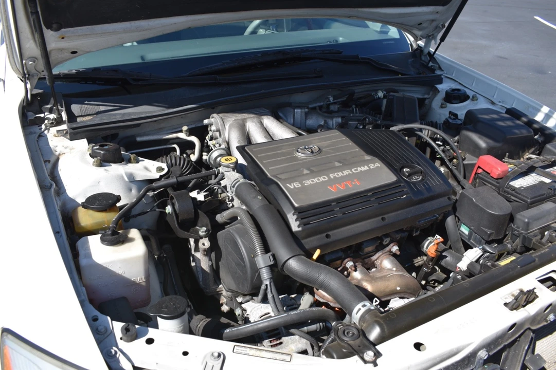 2003 Toyota Avalon 1st Gen - Image 18 of 20