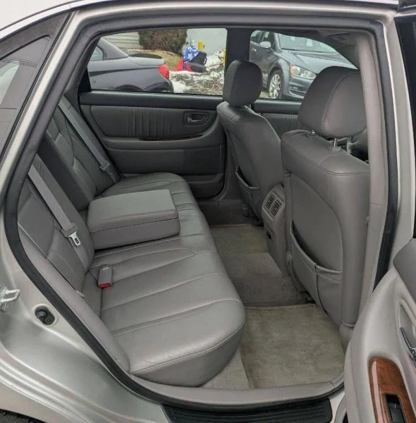 2003 Toyota Avalon 2nd Gen - Image 12 of 12