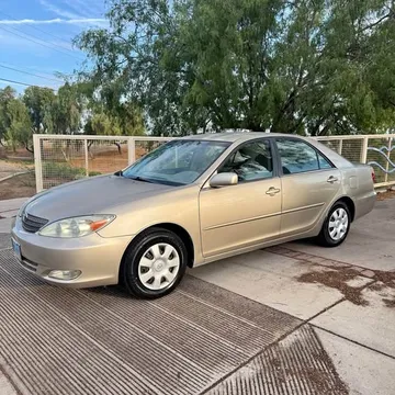 2003 Toyota Camry LE Sedan