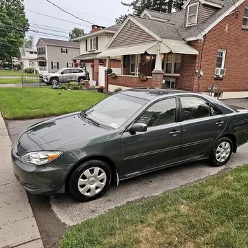2003 Toyota Camry LE Sedan 4D