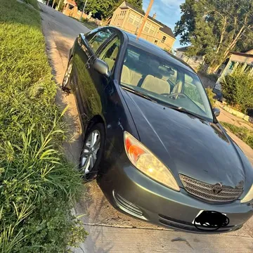 2003 Toyota Camry LE Sedan 4D