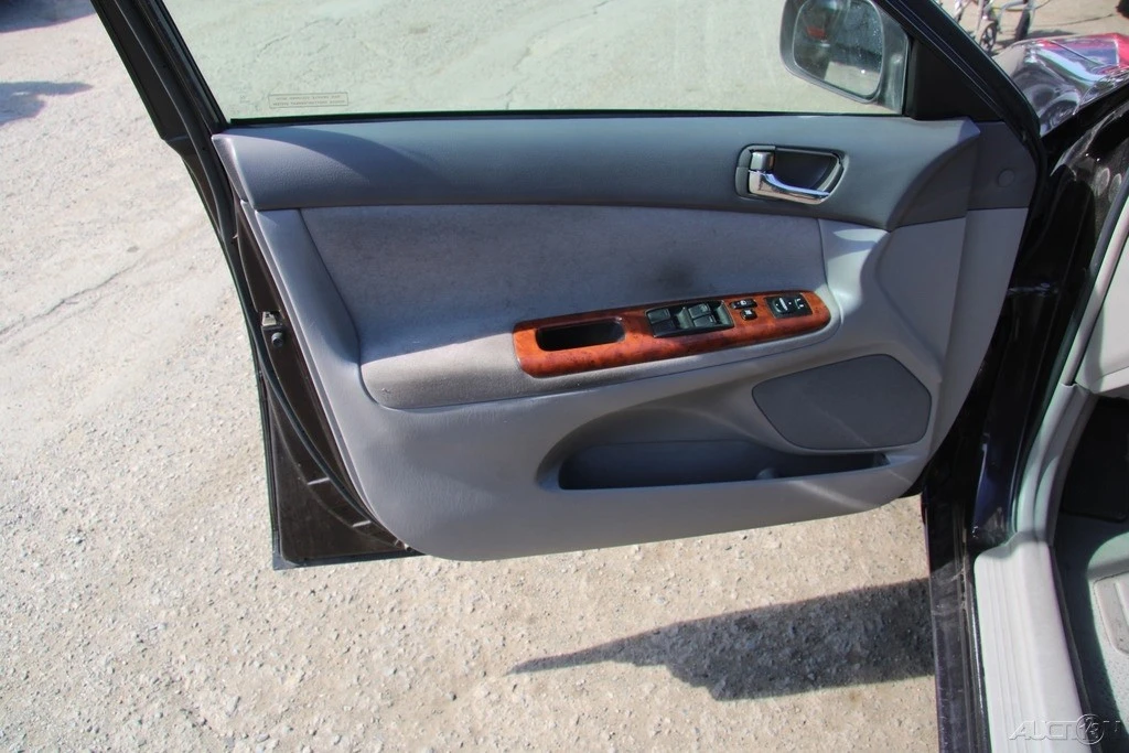 2003 Toyota Camry 5th Gen - Image 14 of 21