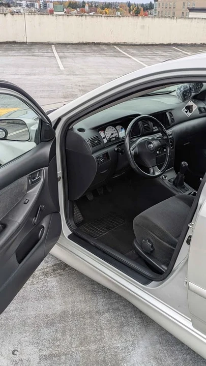 2003 Toyota Corolla 9th Gen - Image 8 of 12