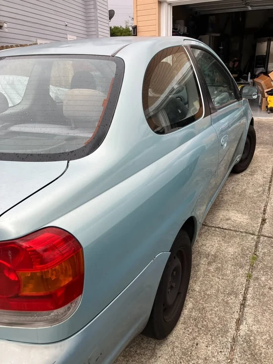 2003 Toyota Echo - Image 3 of 4