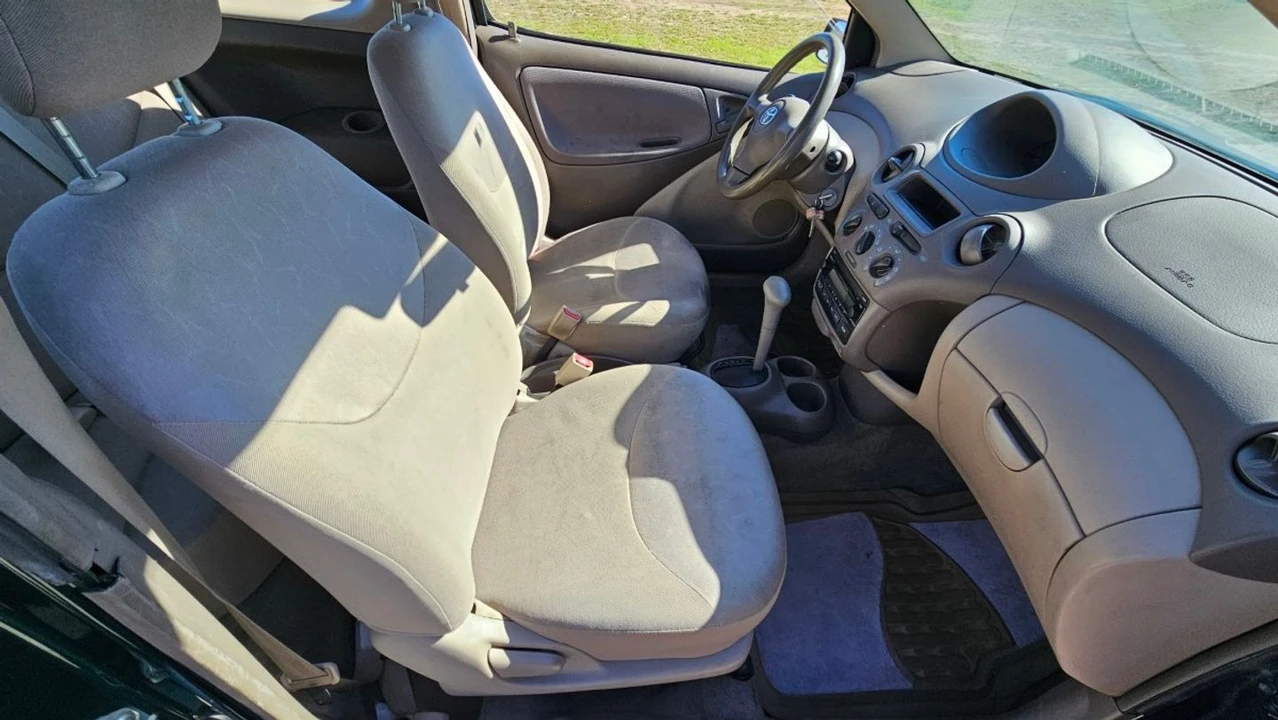 2003 Toyota Echo - Image 15 of 21