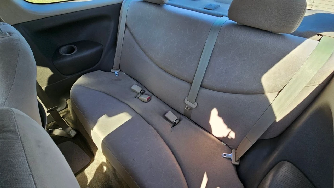 2003 Toyota Echo - Image 16 of 21