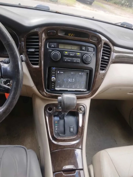 2003 Toyota Highlander - Image 7 of 9