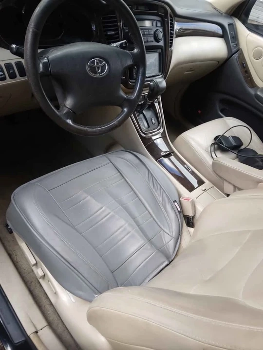 2003 Toyota Highlander - Image 6 of 9
