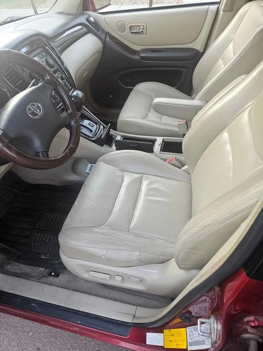 2003 Toyota Highlander - Image 6 of 10