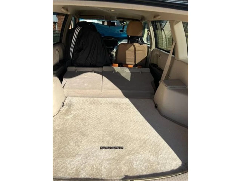 2003 Toyota Highlander - Image 10 of 16