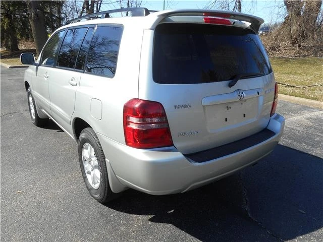 2003 Toyota Highlander - Image 7 of 12
