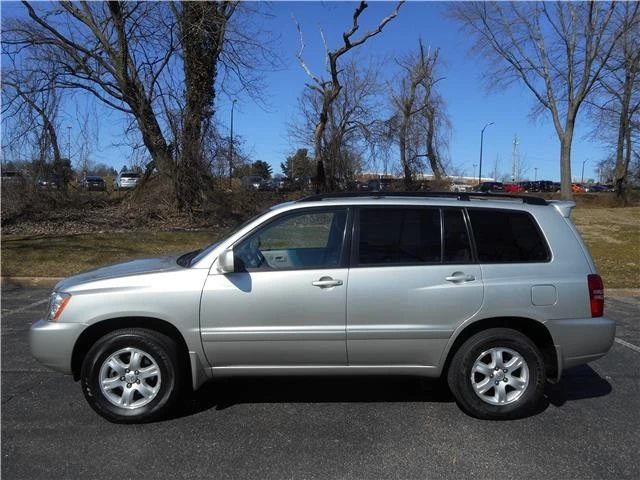 2003 Toyota Highlander - Image 8 of 12