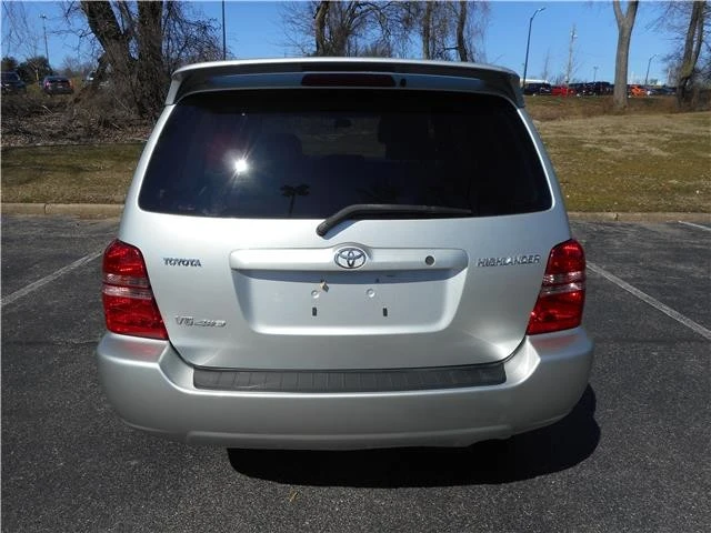 2003 Toyota Highlander - Image 5 of 12