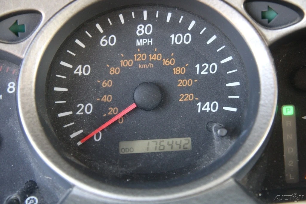 2003 Toyota Highlander - Image 15 of 21