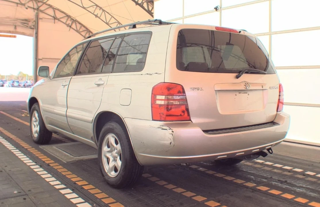 2003 Toyota Highlander - Image 6 of 12