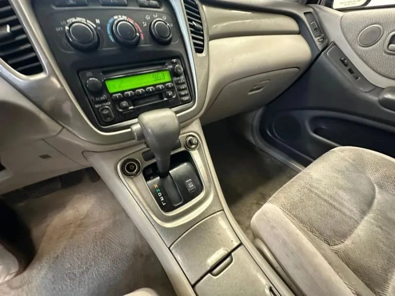 2003 Toyota Highlander - Image 10 of 11