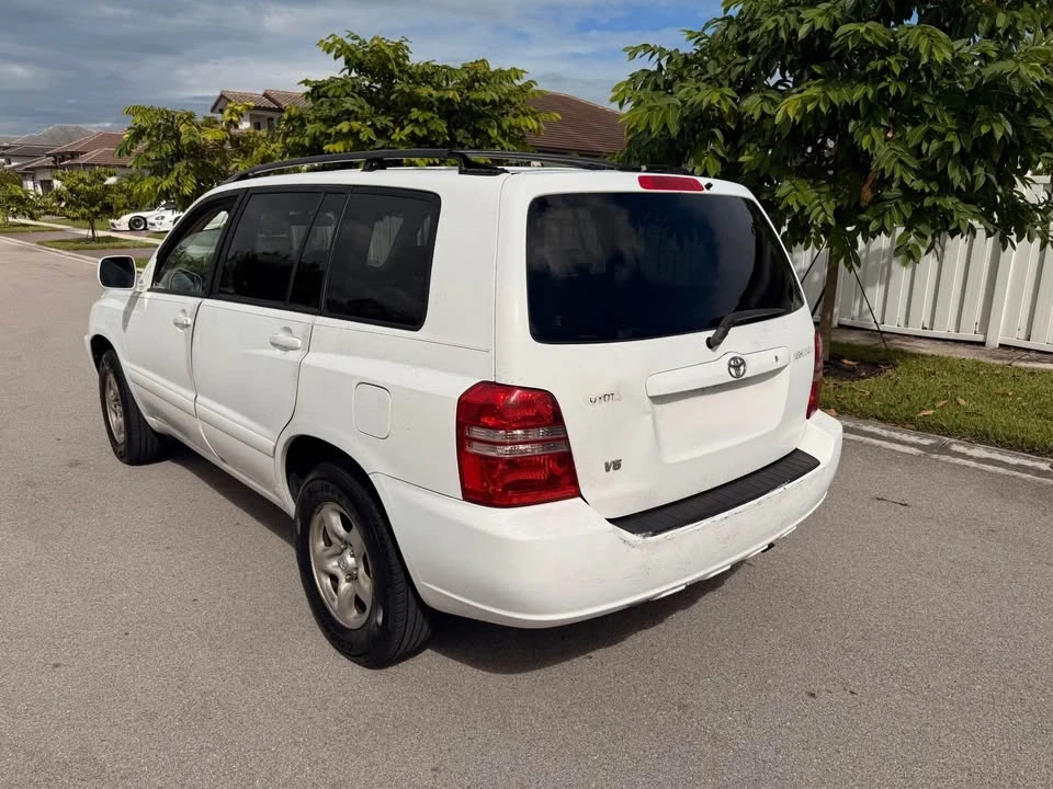 2003 Toyota Highlander - Image 6 of 12