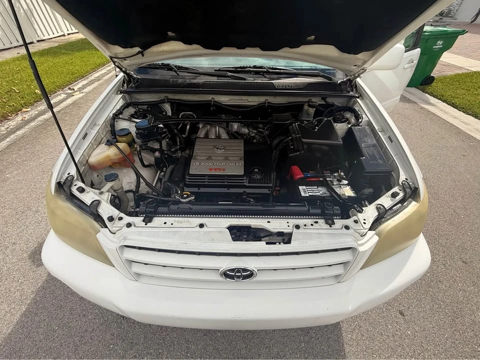 2003 Toyota Highlander - Image 11 of 12