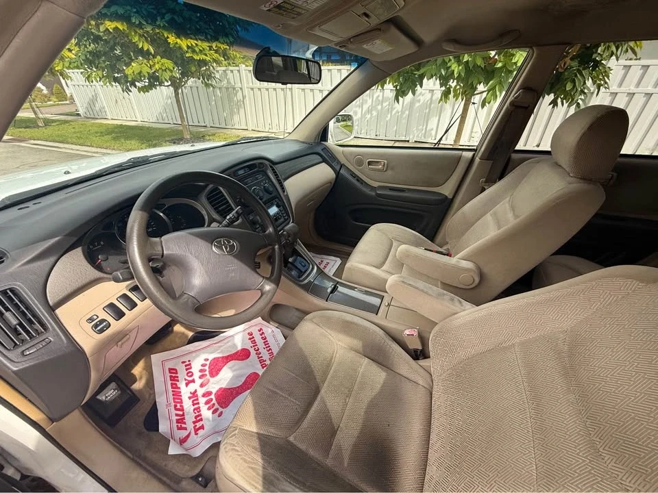 2003 Toyota Highlander - Image 9 of 12