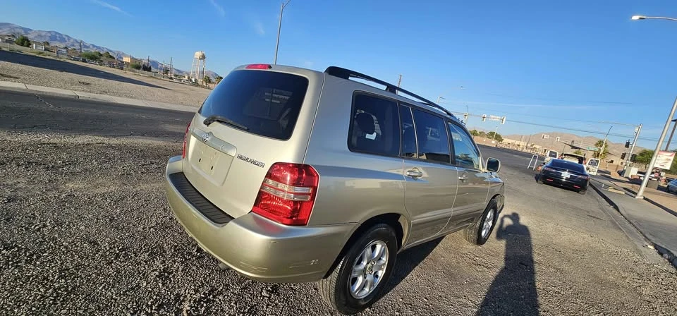 2003 Toyota Highlander - Image 2 of 7
