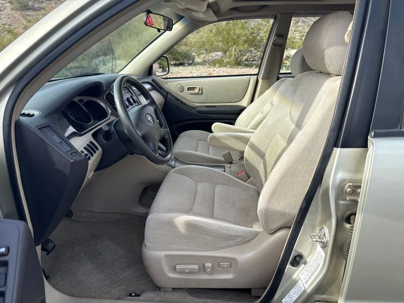2003 Toyota Highlander - Image 10 of 20