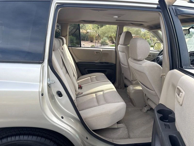 2003 Toyota Highlander - Image 17 of 20