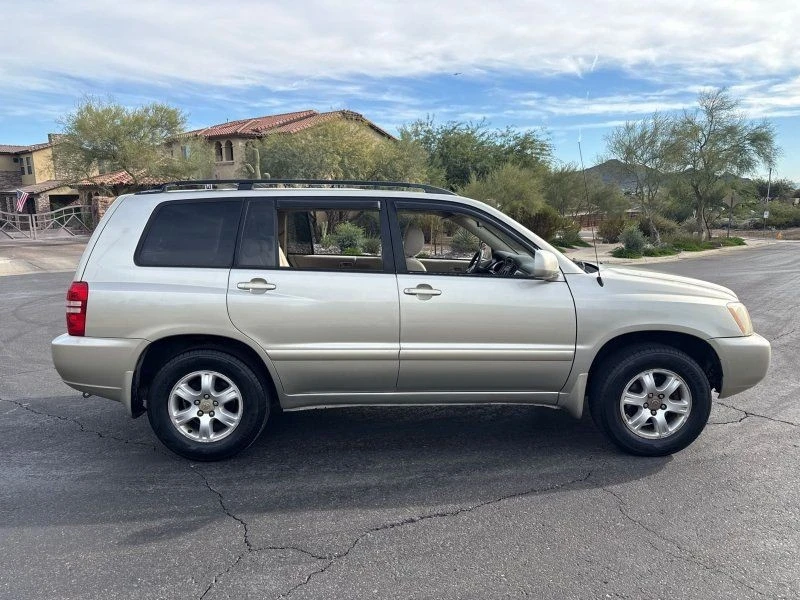 2003 Toyota Highlander - Image 8 of 20