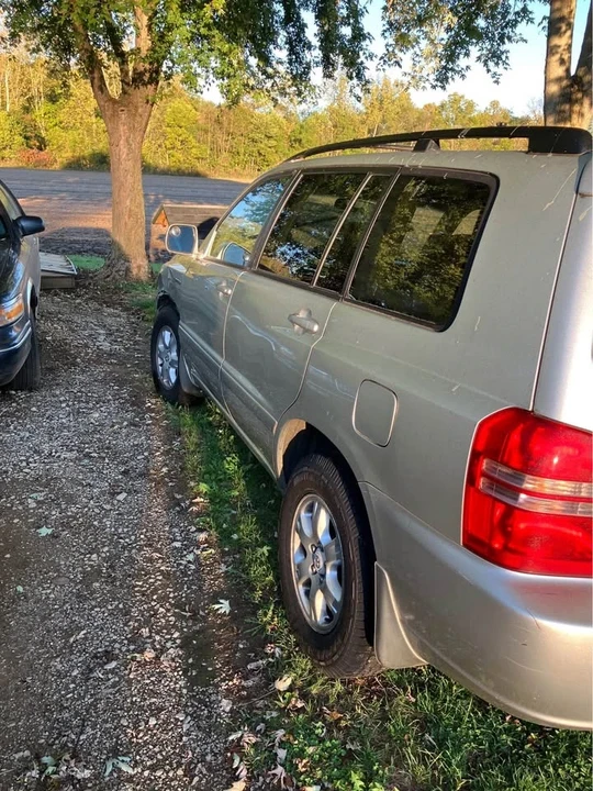 2003 Toyota Highlander - Image 2 of 7