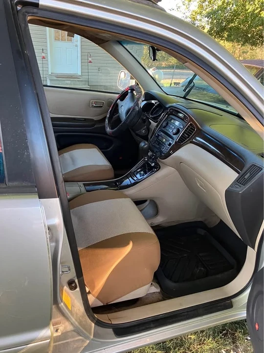 2003 Toyota Highlander - Image 3 of 7