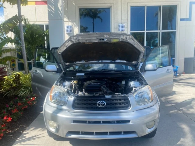 2003 Toyota RAV4 2nd Gen - Image 18 of 21