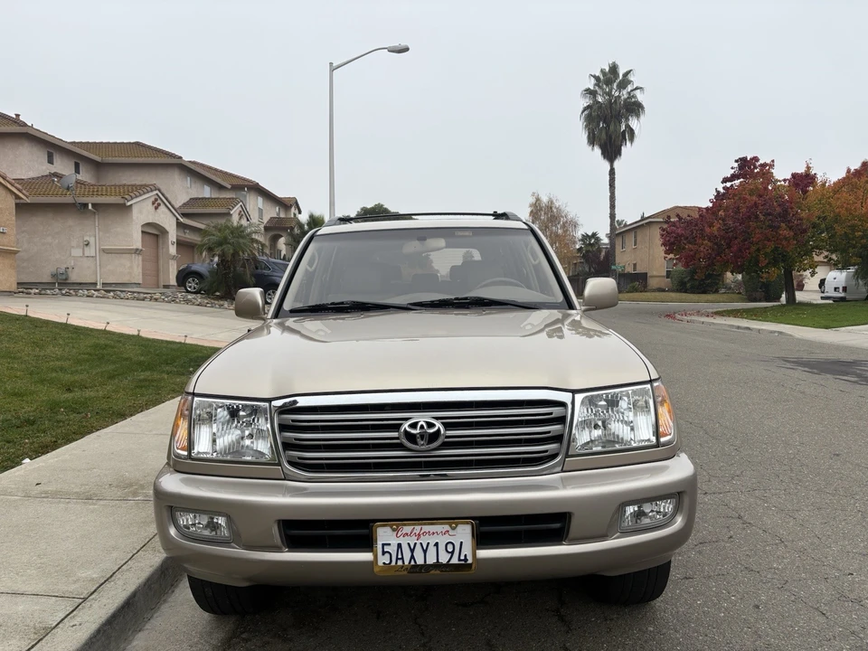 2003 Toyota J100 Land Cruiser - Image 8 of 21