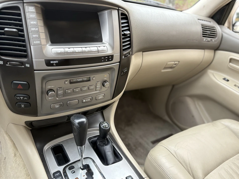 2003 Toyota J100 Land Cruiser - Image 12 of 21