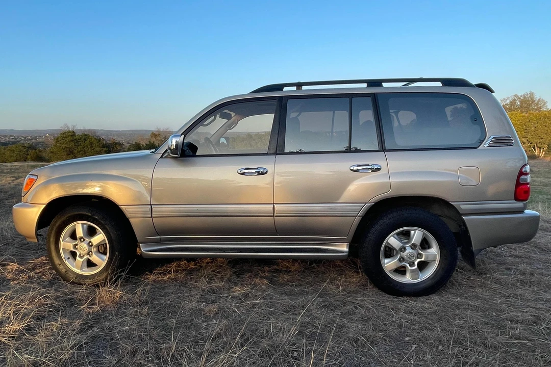 2003 Toyota J100 Land Cruiser - Image 3 of 31