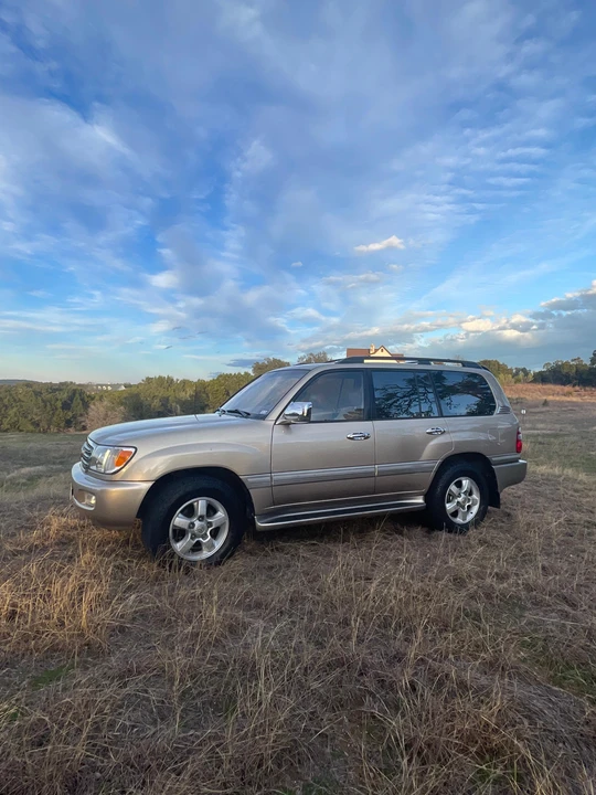 2003 Toyota J100 Land Cruiser - Image 10 of 31