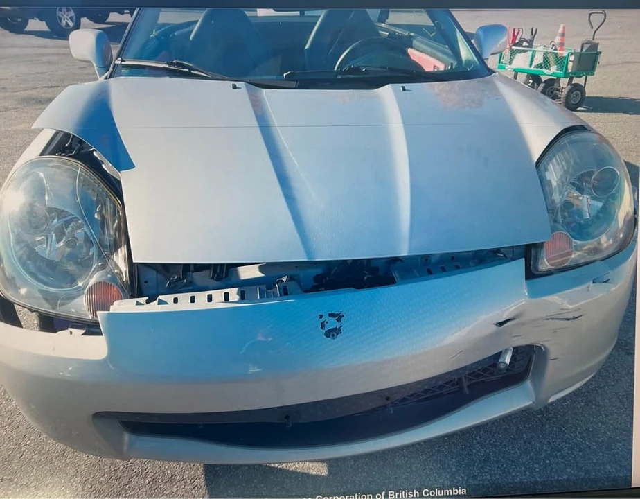 2003 Toyota MR2 Spyder/MR-S - Image 6 of 9