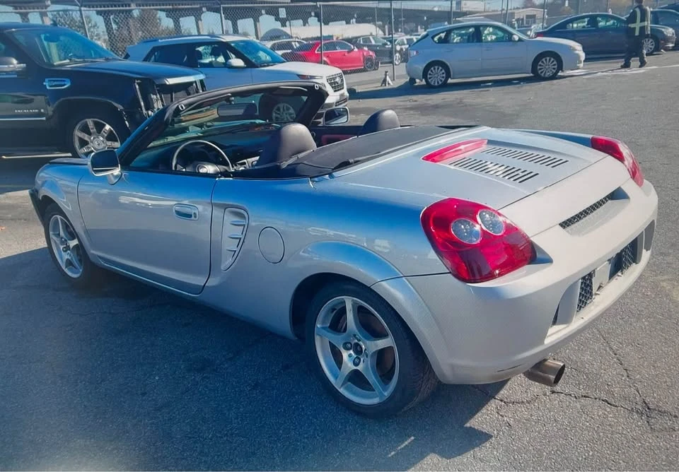 2003 Toyota MR2 Spyder/MR-S - Image 3 of 9