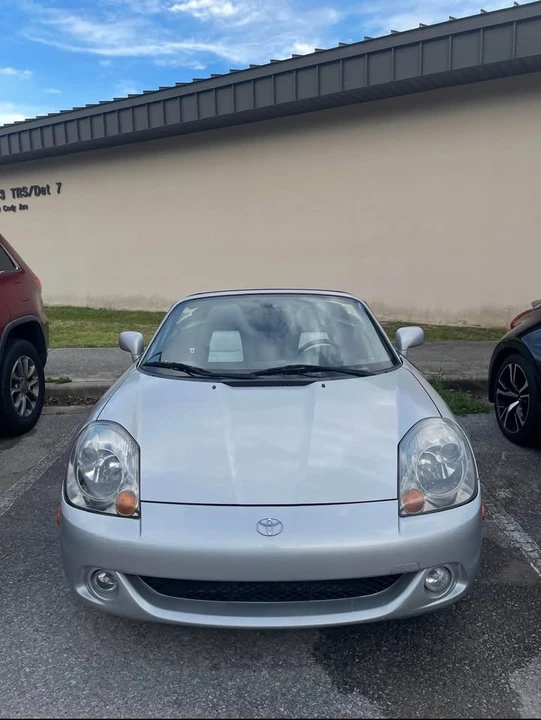 2003 Toyota MR2 Spyder/MR-S - Image 2 of 6