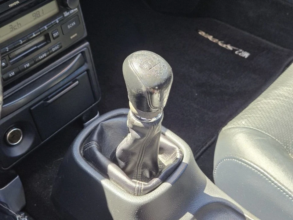 2003 Toyota MR2 Spyder/MR-S - Image 16 of 19
