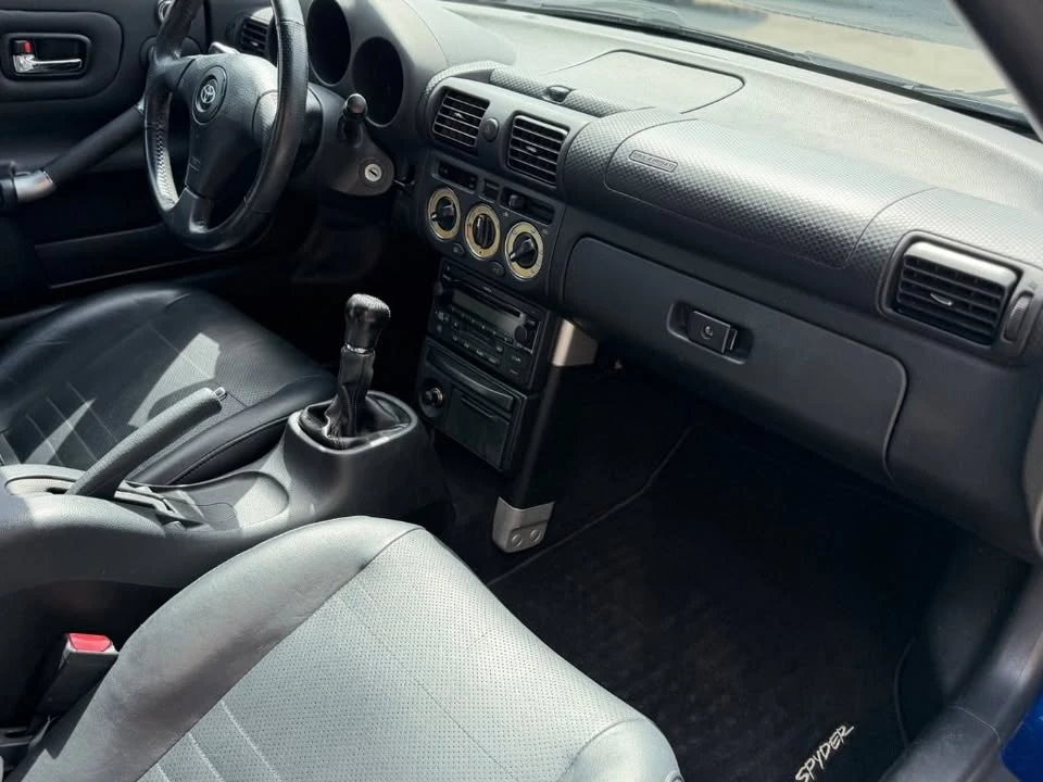 2003 Toyota MR2 Spyder/MR-S - Image 14 of 16
