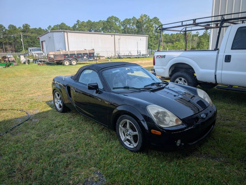 2003 Toyota MR2 Spyder/MR-S - Image 2 of 9