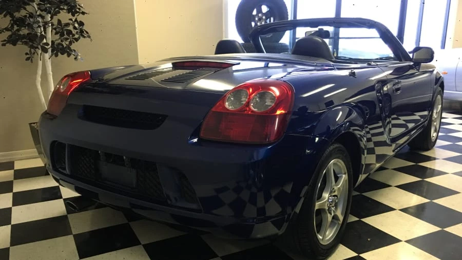 2003 Toyota MR2 Spyder/MR-S - Image 2 of 5