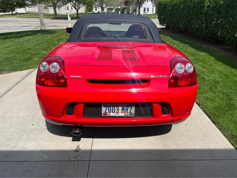 2003 Toyota MR2 Spyder/MR-S - Image 9 of 10