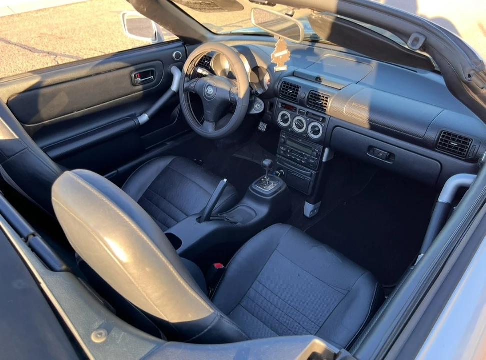 2003 Toyota MR2 Spyder/MR-S - Image 12 of 15